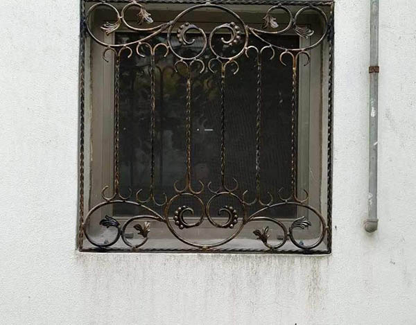 铁艺护窗
