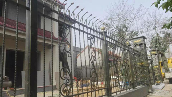 铁艺围栏